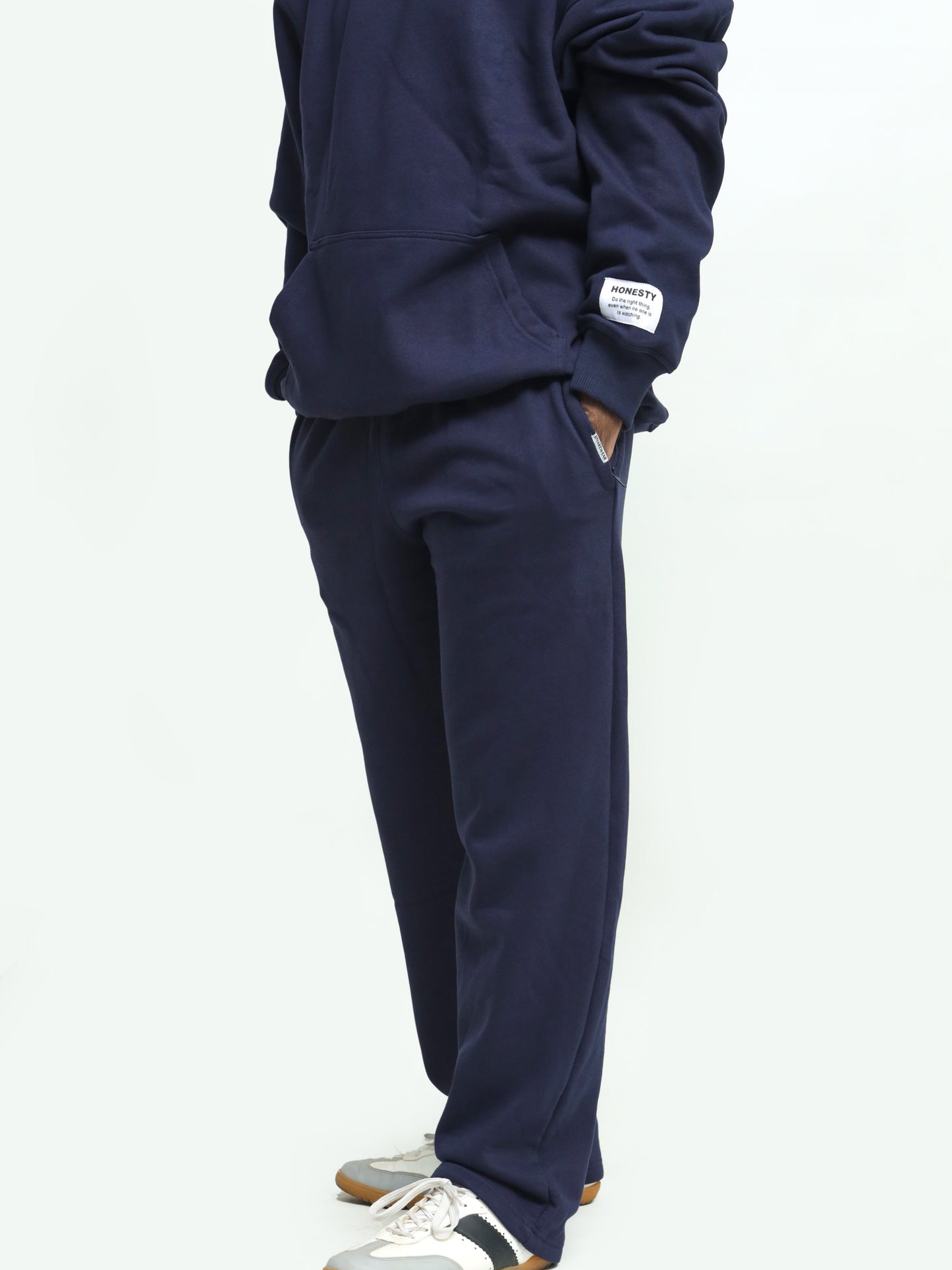 Heavyweight Set – Hoodie & Straight-Leg Pants